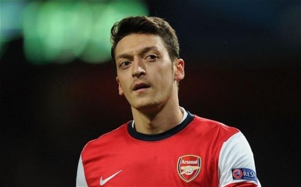 <p>Mesut Özil</p>
