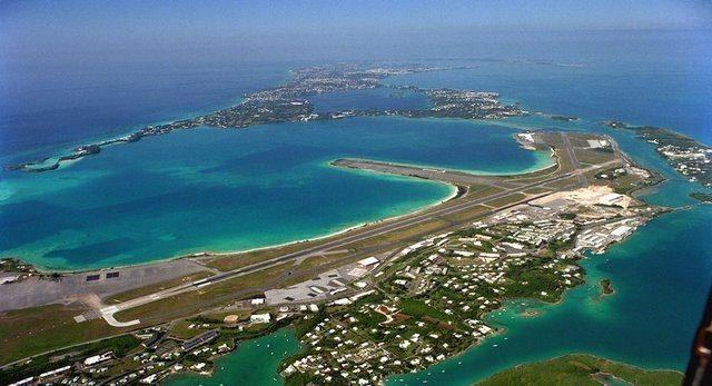 <p>Karasal Alan km²<br />
Bermuda (Birleşik Krallık)<br />
54</p>
