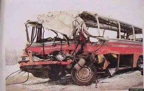 <p>20 Ocak 1989'da,feci bir kaza sonrası hayatını kaybeden Samsunsporlu oyuncuları taşıyan otobüs.</p>