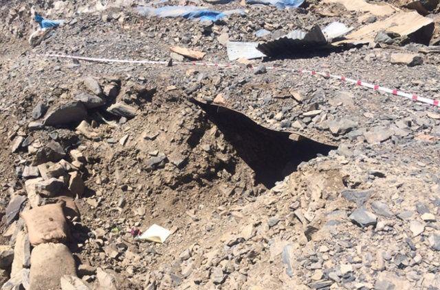 <p>24 Nisan 2016 tarihinde Kureşin tepe bölgesinde icra edilen harekatta, bölücü terör örgütü mensuplarının kullandığı yaklaşık 80 - 100 metre uzunluğundaki mağaraya güvenlik birimleri tarafından operasyon düzenlendi. </p>
<p> </p>