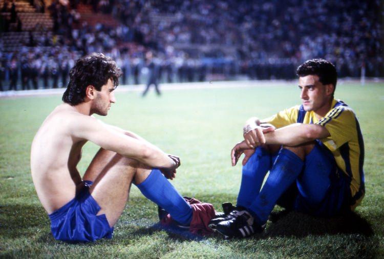 <p>Fenerbahçe futbolcuları Bülent Uygun ve Tayfur Havutçu - 1995</p>