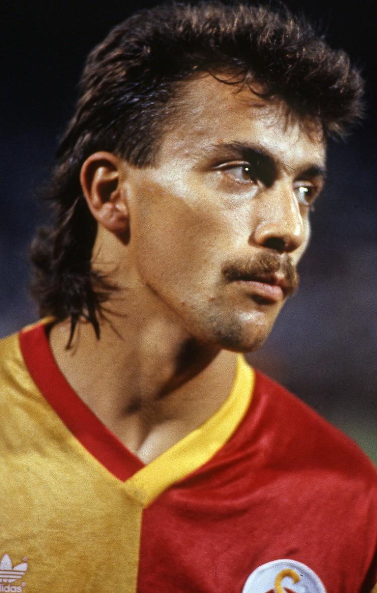 <p>Galatasaray Futbol Takımı. Bülent Korkmaz. - 1988</p>
