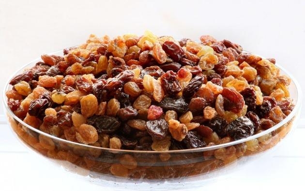 <p>Amerikan Sağlık Dairesi (FDA), 200 gr kuru üzüm içerisinde 10 böcek ve 35 meyve sineği yumurtasına izin verir</p>