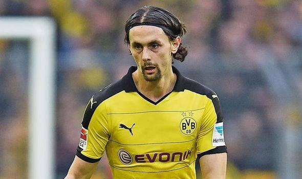 <p><strong>Neven Subotic (Dortmund)</strong></p>
<p>Dortmund'da uzun süreli sakatlığından geri dönen Subotic, Galatasaray'ın stoper adayları arasında. Alman ekibi maç formunu geri kazanması için kiralamaya sıcak. Sıcak gelişmeler yaşanabilir.</p>