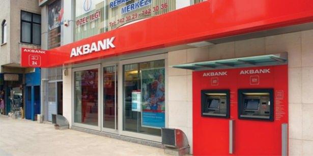 <p>Akbank 12 ay vadede 1.17 faiz oranı ve 1.640 TL aylık ödeme seçeneği sunuyor 24 ay vadeli kredinin faiz oranı yüzde 1.51, aylık ödeme miktarı 889 TL . 36 ay vadeye 1.48 aylık faiz oranı uygulayan Akbank'tan bu krediyi alanlar aylık 640 TL ödeme yapacak.</p>
<p> </p>