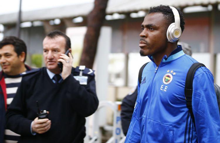 <p>Alacaklarından vazgeçmesi karşılığında bulduğu herhangi bir takıma gitmesine izin verilecek. Lokomotiv Moskova ve Al Ain'in Emenike'yle ilgilendiği, kendisinin ise Fulham'a gitmek istediği iddia ediliyor.</p>