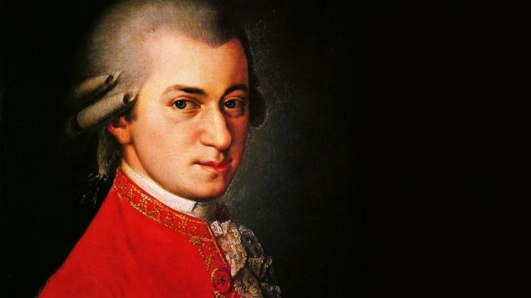 <p><strong>Mozart</strong></p>
