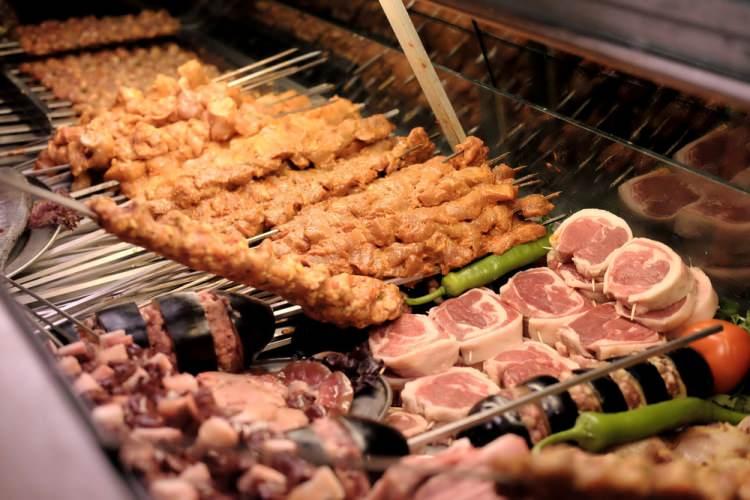 <p>Et tüketiminin arttığı Kurban Bayramı'nda, etin pişirilme yöntemi de kalorisi ve besin değeri üzerinde özellikle etkili oluyor. </p>
