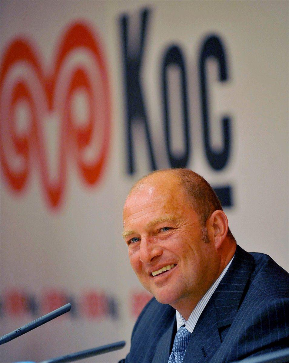 <p><strong>Mustafa Koç </strong><br />
<br />
21 Ocak 2016'da, Koç Holding Yönetim Kurulu Başkanı Mustafa Koç (56), sevk edildiği Vehbi Koç Vakfı Amerikan Hastanesi'nde hayatını kaybetti. </p>