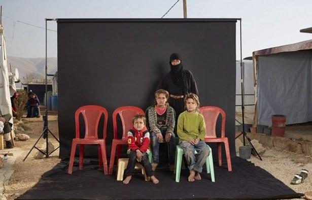 <p>Fotoğrafçı Dario Mitidieri, Lübnan'daki mülteci kamplarında çektiği kareler ile Suriye'de yaşanan iç savaşın etkilerini tüm çıplaklığı ile gözler önüne serdi.</p>

<p> </p>
