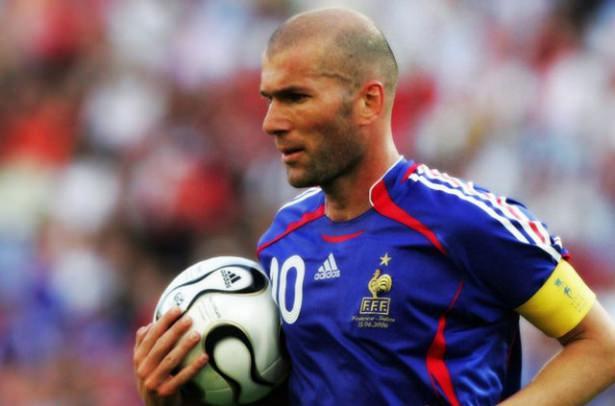 <div><strong>Orta saha: Zinedine Zidane</strong></div>

<div> </div>
