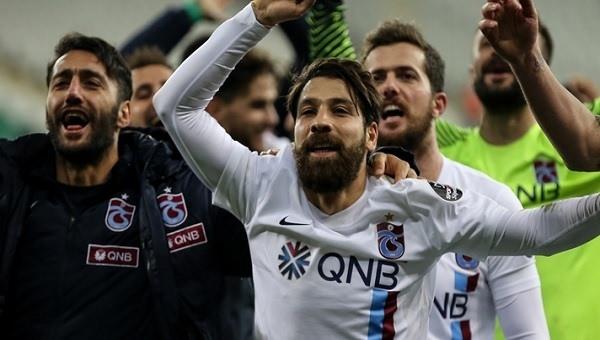 <p>Olcay Sahan, Beşiktaş'tan Trabzonspor'a<br />
<br />
200 Bin €</p>
