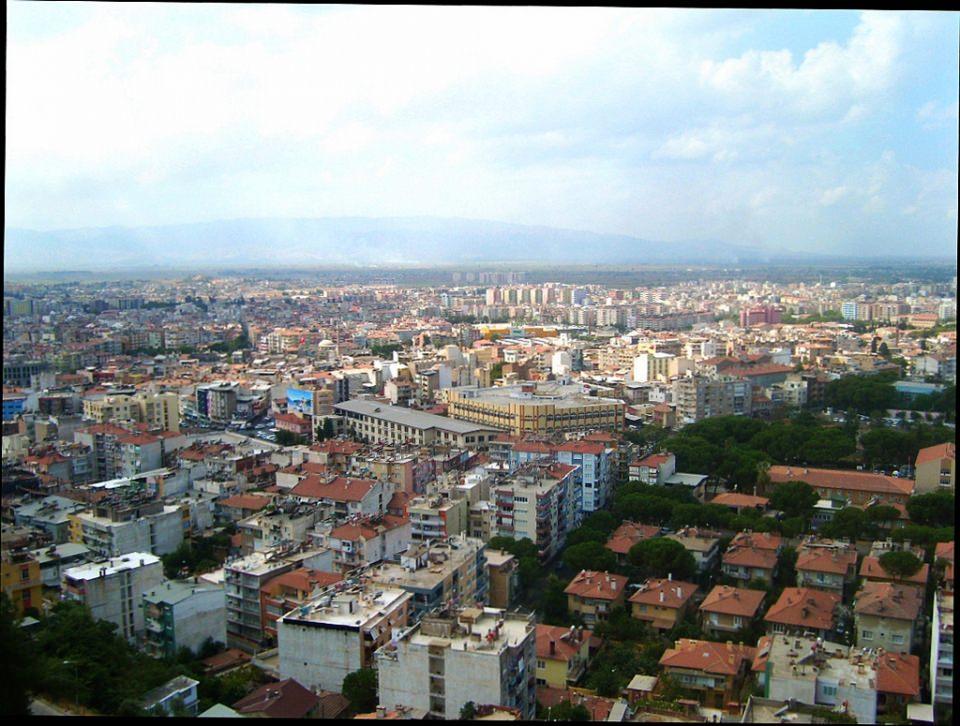 <p><strong>AYDIN</strong><br />
<br />
1 DENİZ DEPBOYLU ÜNİVERSİTE PSİKOLOJİK DANIŞMAN<br />
2 MEHMET BELİĞ AZBAZDAR LİSE ÇİFTÇİ<br />
3 HİLMİ BOLATOĞLU ÜNİVERSİTE REKABET BAŞUZMANI<br />
4 MUSA İLHAN ÜNİVERSİTE TV PROGRAM YAPIMCISI<br />
5 HÜSNİYE KOZAN ÜNİVERSİTE UZMAN FİZYOTERAPİST<br />
6 AHMET ÖZHAN LİSE ESNAF<br />
7 AYDEMİR DURMUŞ LİSE GAZETECİ / TURİZMCİ</p>
