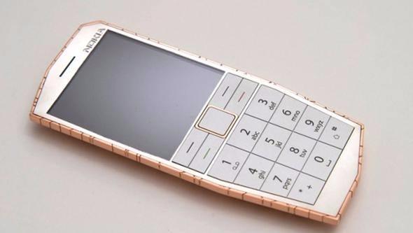 <p>Nokia E-CU </p>
<p>Nokia'nın geliştirdiği bu konsept telefonun hiç tahmin edemeyeceğiniz bir özelliği var. Bakın cebinize girdiği anda neler yapıyor neler?</p>