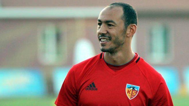 <p>Umut Bulut(Kayserispor)</p>
