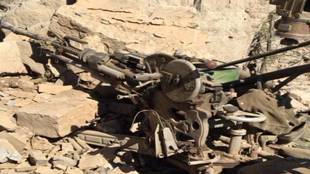 <p>Çukurca'daki operasyondan son dakika görüntüleri geldi. Hakkari'nin Çukurca ilçesinde devam eden operasyonda, 39 terörist etkisiz hale getirildiği açıklandı.</p>
<p> </p>