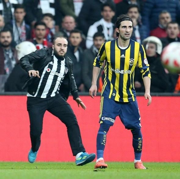 <p>Hasan Ali Kaldırım (6,00 mil. €)<br />
<br />
Artış: 1,00 mil. € (20,0 %)</p>

