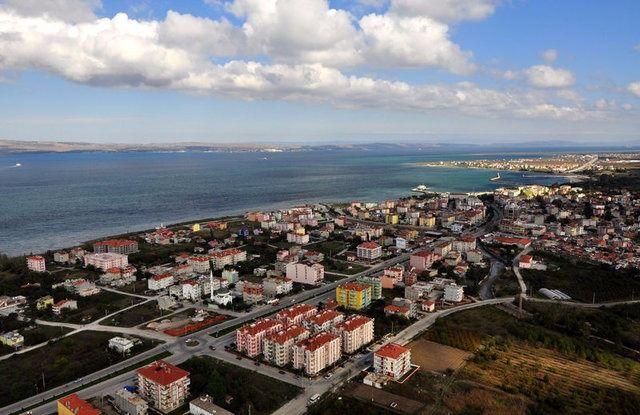 <p>Kınalı-Tekirdağ-Çanakkale-Savaştepe Otoyolu ve 1915 Çanakkale Köprüsü projesi için Yap-İşlet-Devret (YİD) modeli kapsamında ihale açıldı.</p>

<p> </p>
