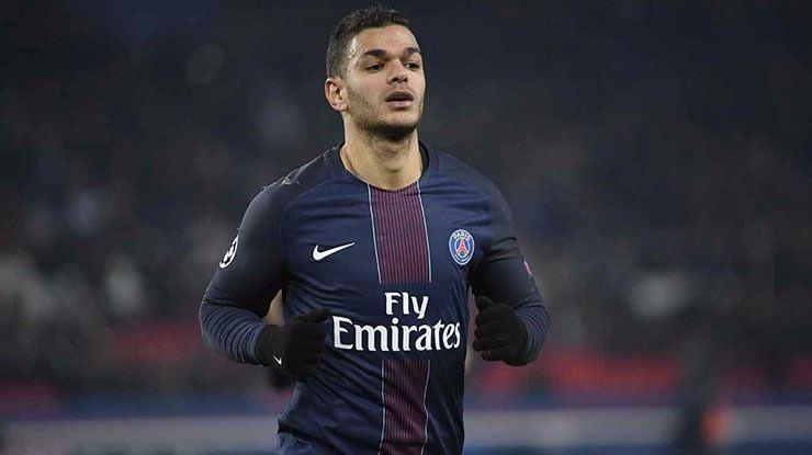 <p>Orman öncelikle Milano’da İtalyan kulübünün yöneticileriyle görüşüp, Sosa için resmi teklifte bulunacak. Beşiktaş Başkanı, Milan yönetimi ile anlaşma sağlayamadığı takdirde Paris’e gidip, Ben Arfa’nın kulübü Paris Saint Germain ile masaya oturacak. </p>