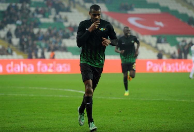<p>Ricardo Vaz Te (Akhisar)</p>
