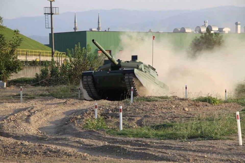 <p>"Türkiye'nin en büyük kara sistemleri projesi olan Altay Tankı'nda ise görevlendirildiğimiz takdirde üzerimize düşen tüm yükümlülükleri en yüksek hassasiyet ve istekle yerine getirmeye hazır olarak bekliyoruz. Özellikle dost ve müttefik ülkelerin Altay Tankı'na gösterdiği ilginin, uzun vadede Türkiye savunma sanayisi ihracatına da olumlu etki yaratacağına inanıyoruz."</p>

<p> </p>
