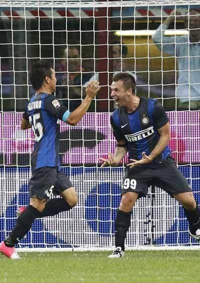 <p>ANTONIO CASSANO</p>
<p>"Inter'de en iyi arkadaşım Nagatomo. Çünkü birbirimizi anlamıyoruz. Anlatıyor, ben gülüyorum. Ben anlatınca da o gülmeye başlıyor."</p>