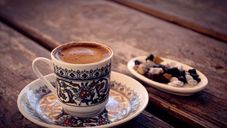 <p>Kahve karaciğeriniz için çok yararlı</p>
