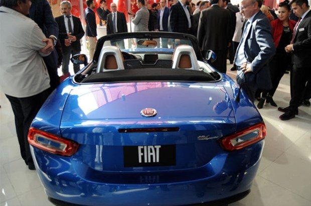 <p>"Geçen yıl grup şirketlerimiz sadece otomotiv grubunda 35 milyar dolar ciro yaptı. 25 bin kişiye de istihdam sağladık. Otomotiv şirketlerimizin piyasa değeri toplamda 10 milyar doları buldu. Otomotiv işimizin içerisinde TOFAŞ çok önemli bir yer tutuyor. Son dönemde tarihinin en büyük yatırımlarını gerçekleştirdi."</p>
<p> </p>