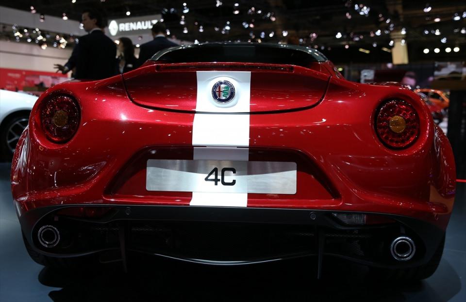 <p>Alfa Romeo 4C </p>
