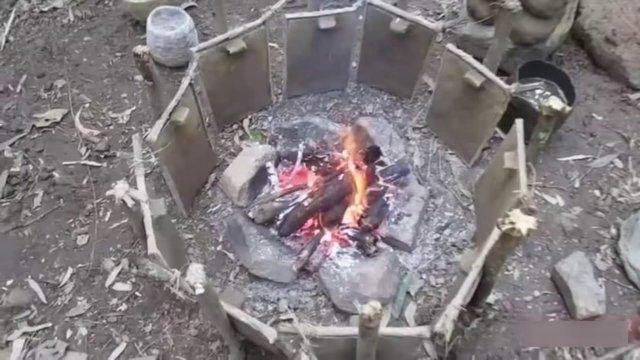 <p>Kuruduktan sonra çamurdan yapılma tuğlalar hazır olacak...</p>
