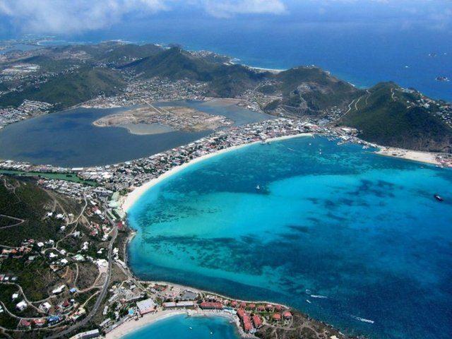 <p>Karasal Alan km²<br />
Sint Maarten (Hollanda)<br />
34</p>
