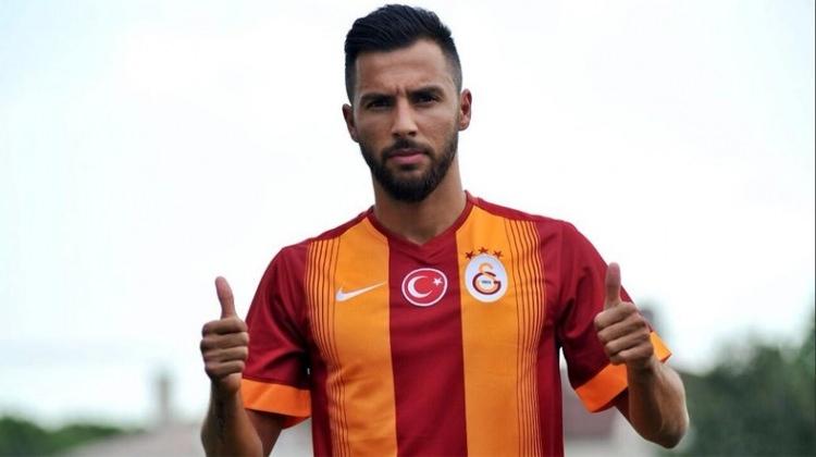 <p>Yasin Öztekin 1.100.000 milyon avro</p>
