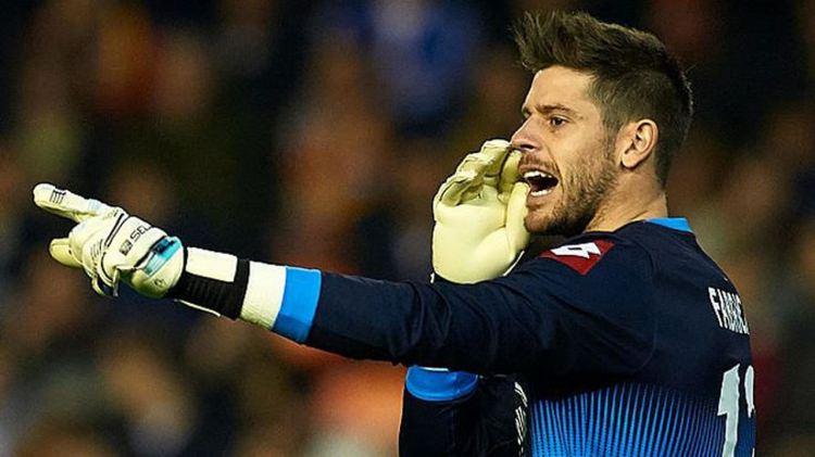 <p>FABRİCİO AGOSTO - ALİYAR </p>
<p>Beşiktaş'ın senelerdir çektiği kaleci sorununa derman olan Fabri gösterdiği performansla camiaya ilaç oldu.</p>