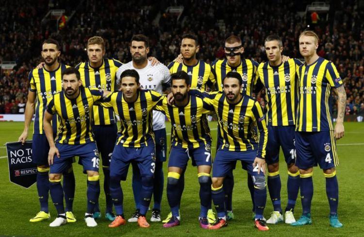<p>Yani sıfır reaksiyon. Rakip de kartlık faul yapmamış, Fenerbahçe kartlık faul yapmadığı gibi itiraz da etmemiş. Yani isyan da yok... Bu da başka bir acı.</p>