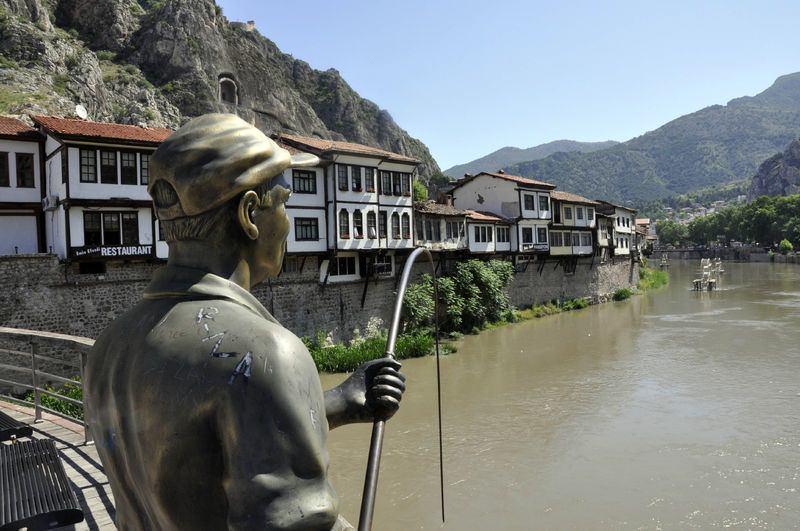 <p>Kültür, termal, doğa ve av turizmiyle öne çıkan Amasya'da şehre gelen yerli ve yabancı turist sayısında artış sağlanıyor.</p>

<p> </p>
