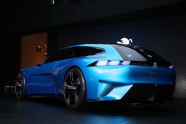 <p>Peugeot Instinct</p>
