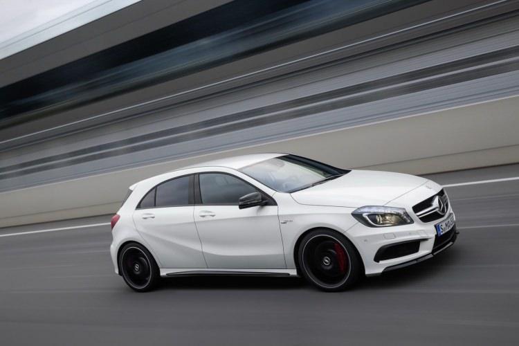 <p>En bariz fark ise <span style="color:#FFA07A"><strong>A Serisi AMG</strong></span> modelinde. 2016 A Serisi AMG ile 2017 A Serisi AMG arasındaki fark 26 bin liradan fazla.</p>

