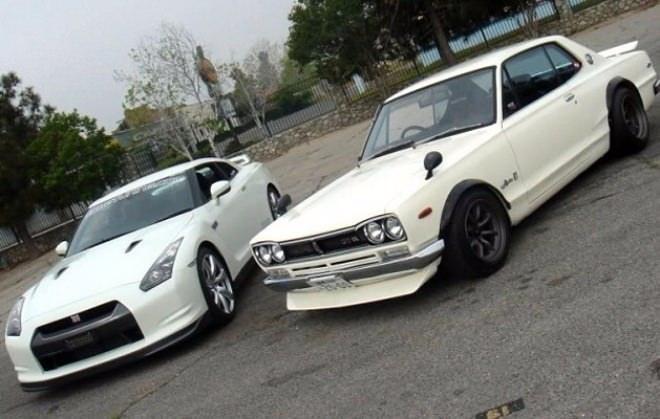 <p>Nissan Skyline</p>
