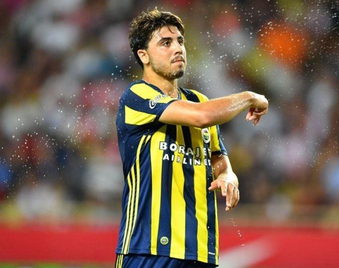 <p>Ozan tufan yeteneğiyle değilde bu lakaytlıkla olduğu yerde sayar.</p>
