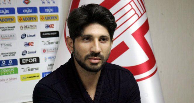 <p><strong>Antalyaspor</strong></p>

<p><strong>Gidenler: </strong>Milan Jevtovic (Rosenborg), Can Arat (Sarıyer), Kadir Bekmezci (Boluspor), Lamine Diarra (Elazığspor), Birkan Öksüz (Tuzlaspor-kiralık), Şahin Aygüneş (Tuzlaspor), Rais Mbolhi (Rennes), Samuel Inkoom</p>
