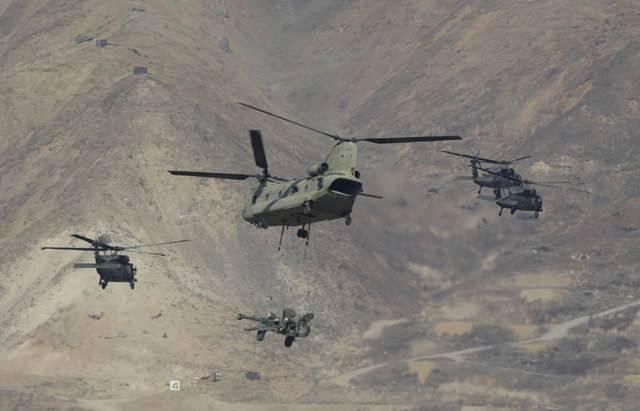 <p>CH-47F Chinook helikopterlerinin ABD'li üreticisi Boeing'e TSK için ilk etapta 6 helikopter siparişi verilmişti.</p>
<p> </p>