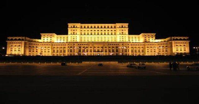 <p>Karasal Alan km²<br />
Romanya<br />
229.891</p>