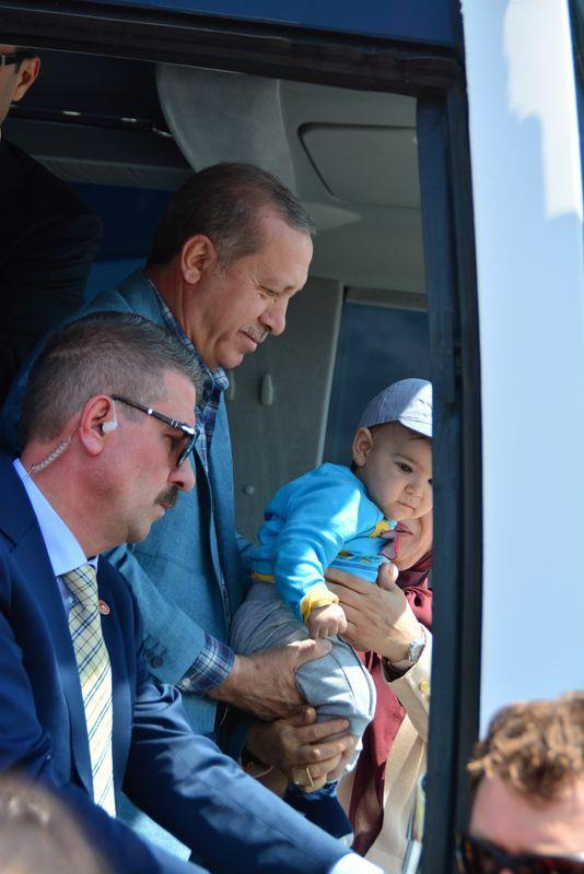 <p>Cumhurbaşkanı Recep Tayyip Erdoğan, Batman Valiliğini ziyaret etti. </p>
