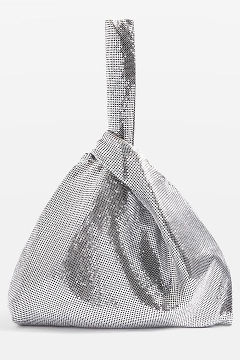 <p>Her sezon farklı tarz ve modellerle karşımıza çıkan ünlü tasarımcılar bu sezon da 'It Bag' akımını raflara taşıdı.</p>
