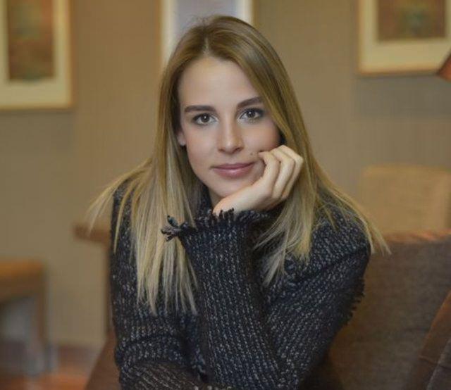 <p><strong>Aslışah Alkoçlar</strong></p>

<p> </p>
