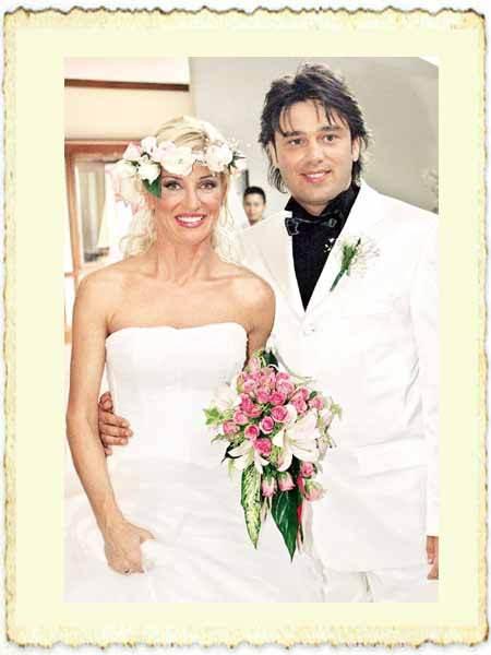 <p>Buket Dereoğlu ve Özgür Özgülgün</p>