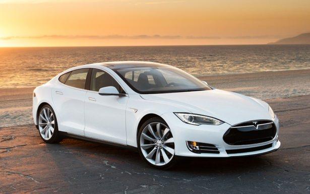 <p>Napster kurucusu ve Facebook yönetim kurulu başkanlığı yapmış olan ünlü girişimci Sean Parker da Tesla taraftarı olanlardan. O da Tesla Model S kullanıyor.</p>
