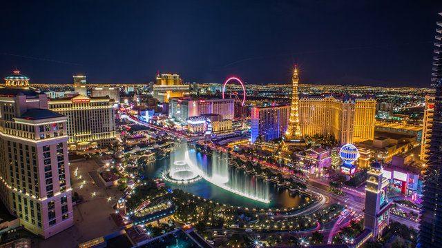 <p>22- Las Vegas, ABD</p>
<p>2013 ziyaretçi sayısı: 6,046.9</p>
<p>2014 ziyaretçi sayısı: 6,133.4</p>