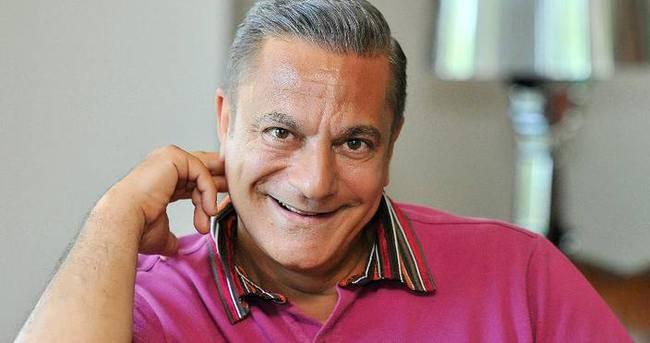 <p>Mehmet Ali Erbil - 60</p>

