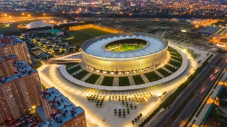 <p>Rus ekibi Krasnodar'ın yeni yapılan stadı tüm dünyada yankı uyandırmıştı.<br />
<br />
İşte o harika stadyumdan görüntüler;</p>
